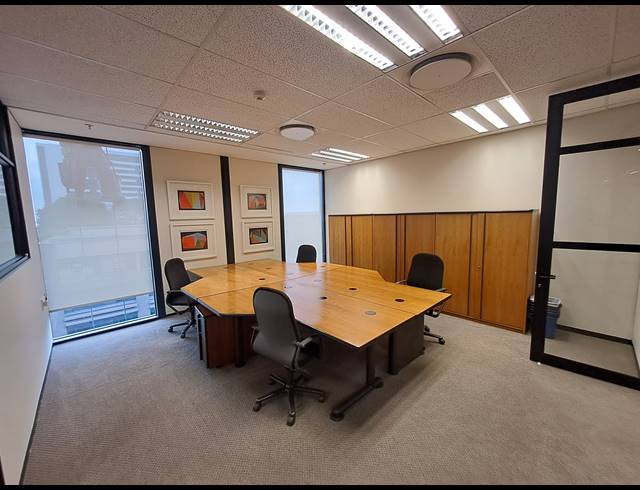 126M² OFFICE TO LET IN ILLOVO
